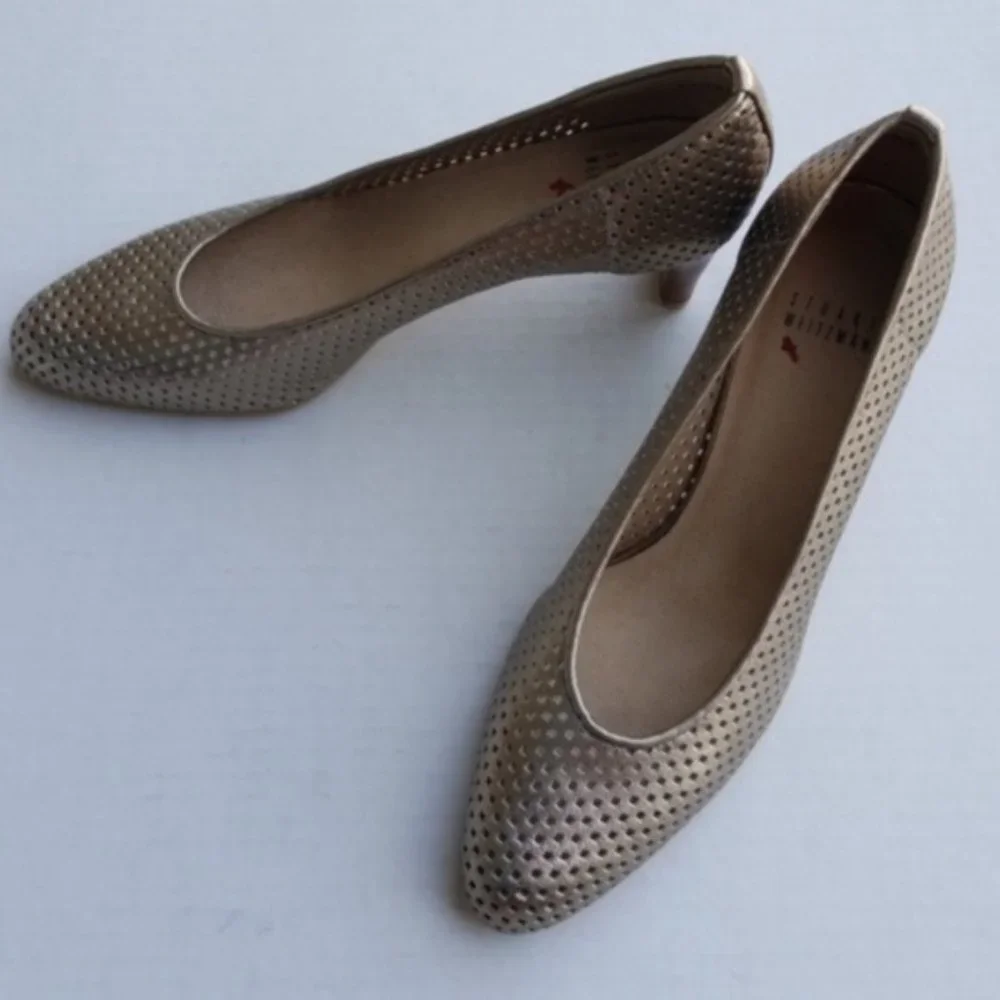 {Stuart Weitzman} Gold Perforated Round Toe Heels